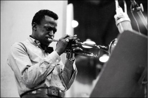 miles-davis-sutdio